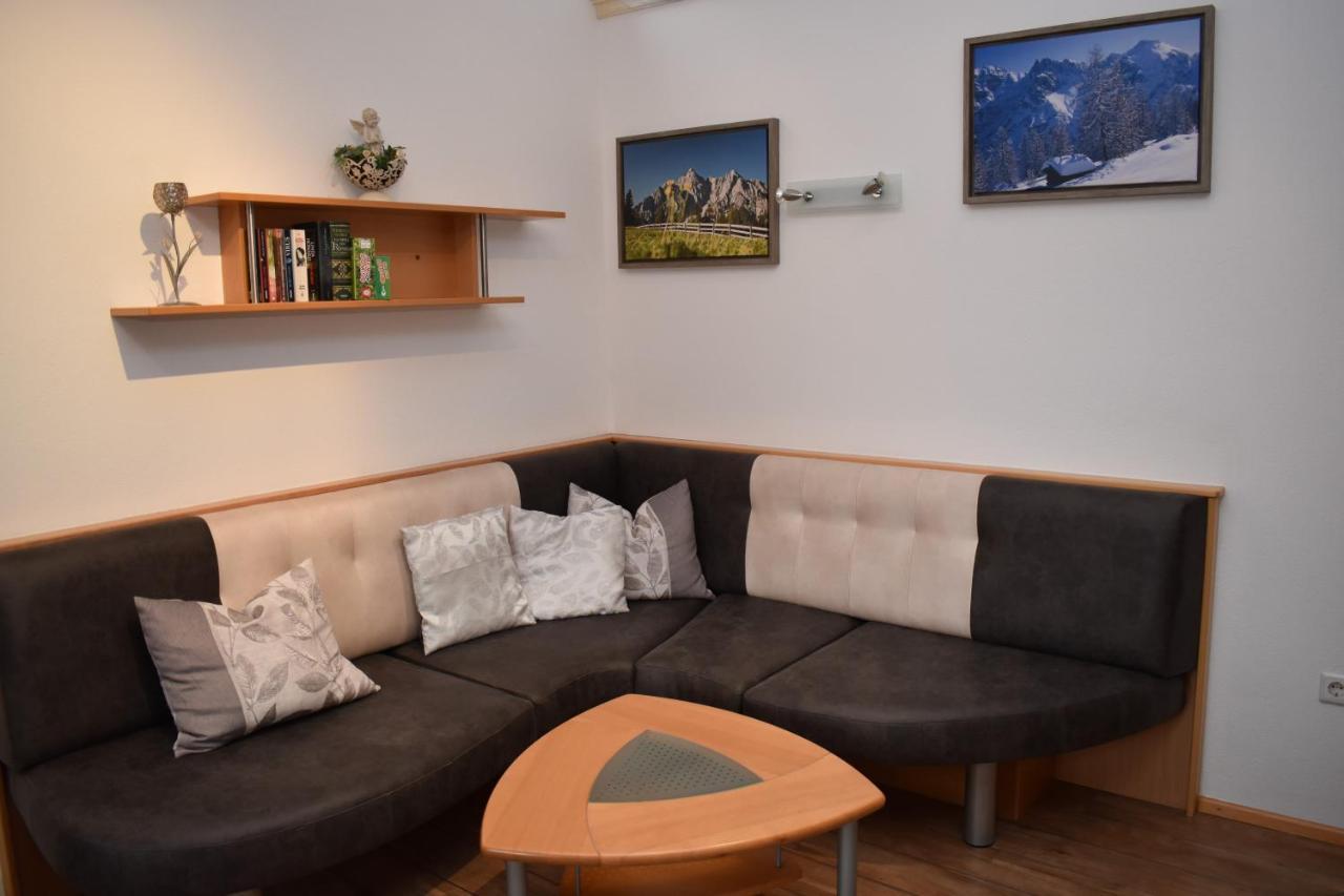 ノイシュティフト・イム・シュトゥーバイタールHaus Eggerアパートメント エクステリア 写真
